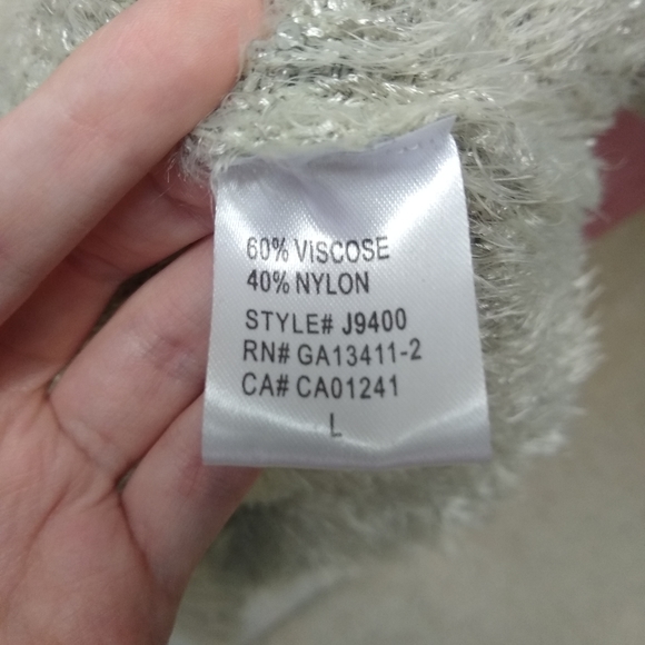 NWT Dolman Sleeve Beige Sweater from Boutique Staccato - Size Large - Picture 10 of 10